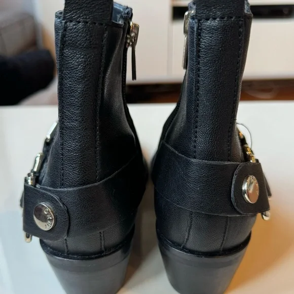 DKNY Mina Black Leather boots - Size 6.5 NEW! - Picture 6 of 13